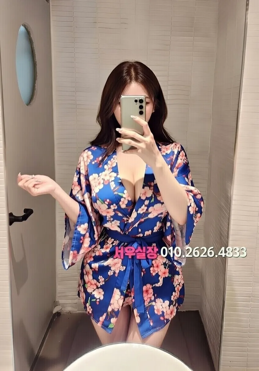 청담 노래방 프리미엄 라인업 15번 프로필